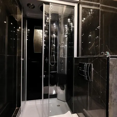 Ben Akiba Luxury דירה