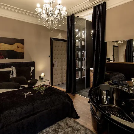 Ben Akiba Luxury * ベオグラード