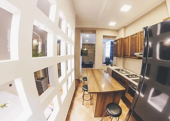 Ben Akiba Luxury Apartament *